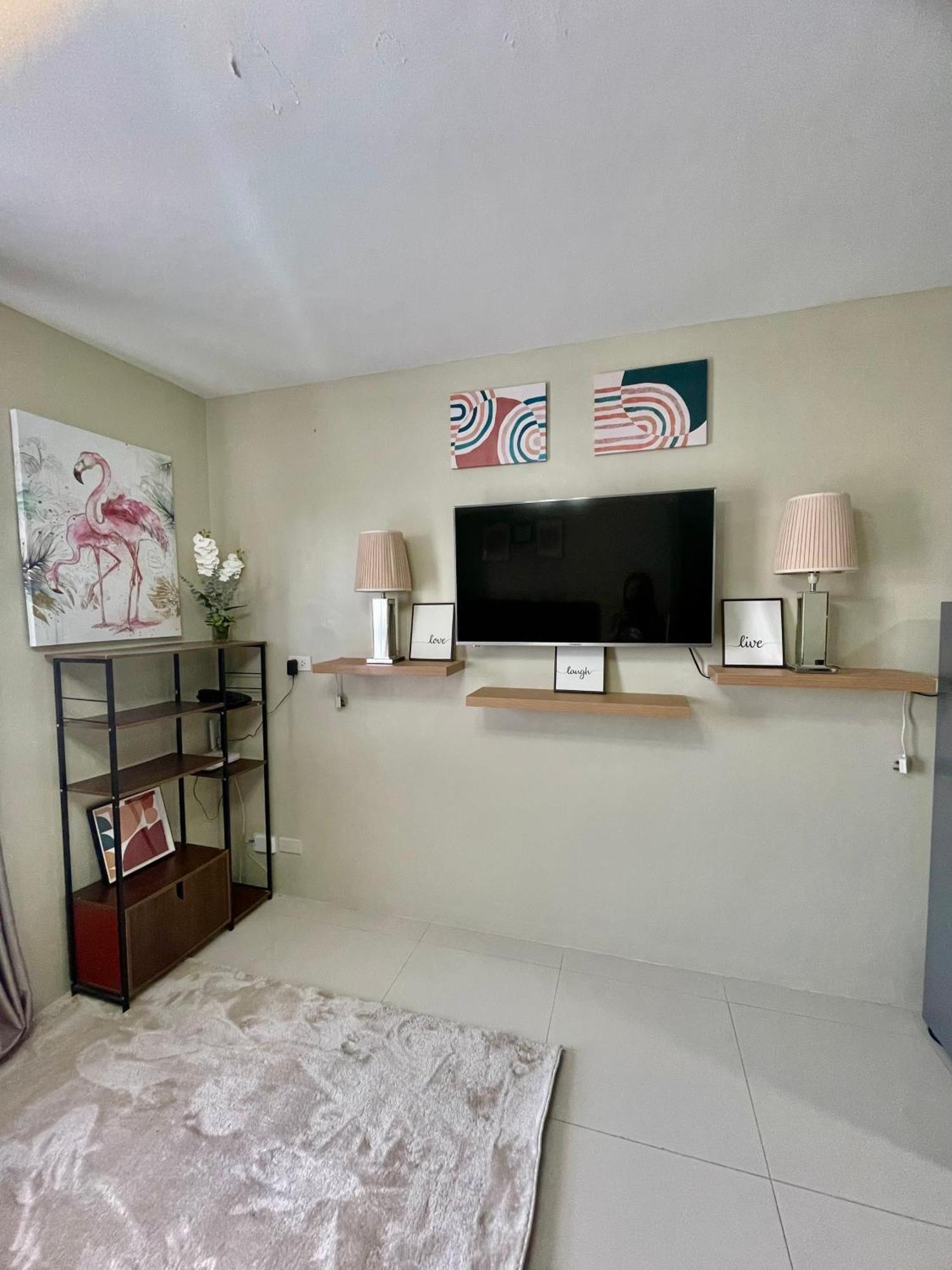 Bamboo Bay Community Condominium Мандауэ Экстерьер фото